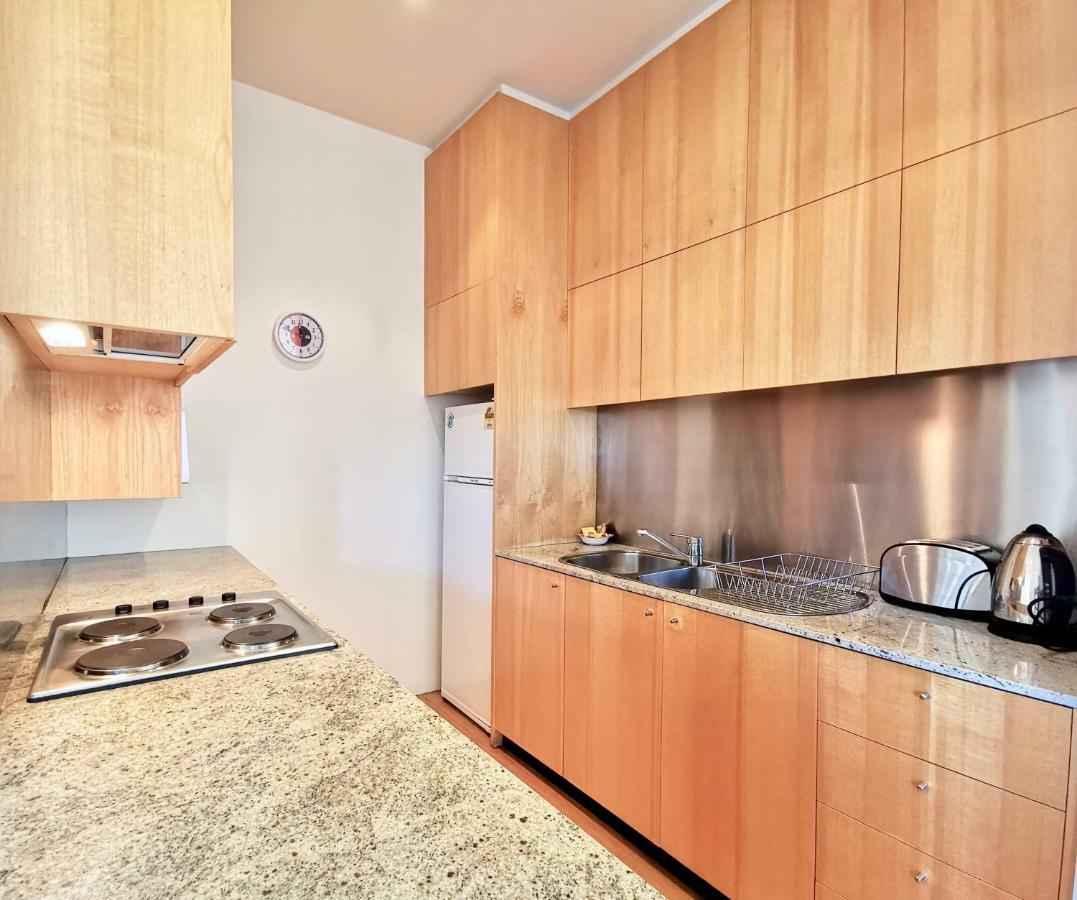 Phoenix Apartments Lorne Bagian luar foto
