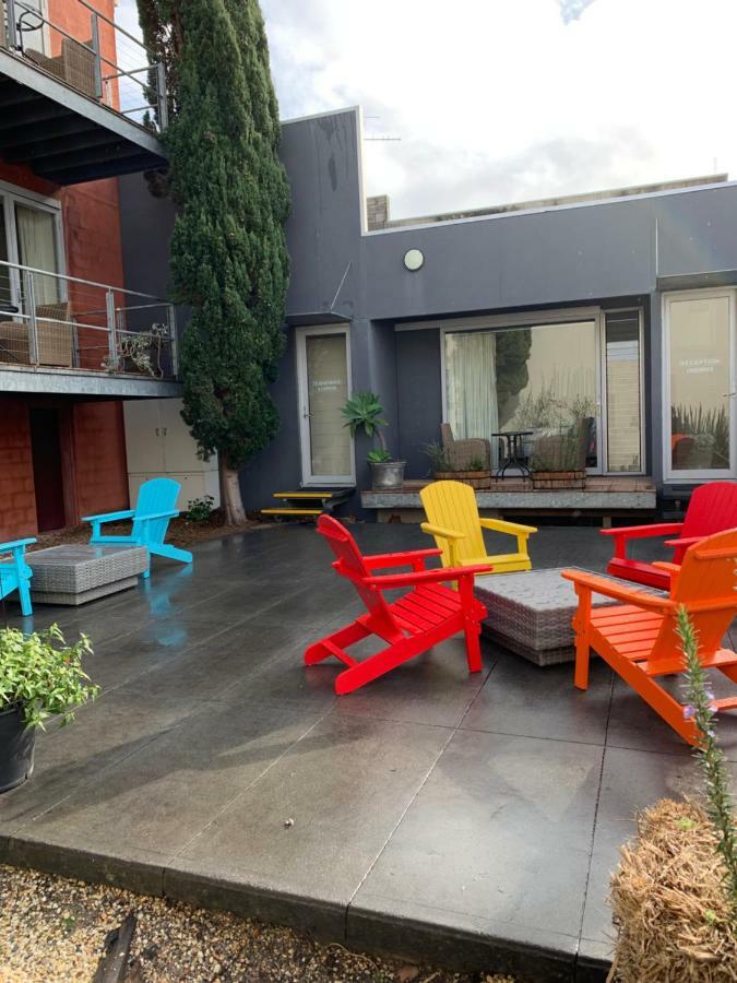 Phoenix Apartments Lorne Bagian luar foto