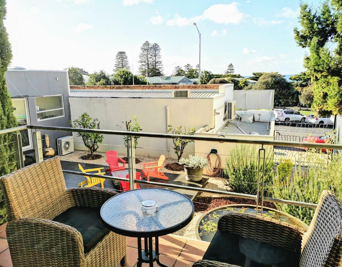 Phoenix Apartments Lorne Bagian luar foto
