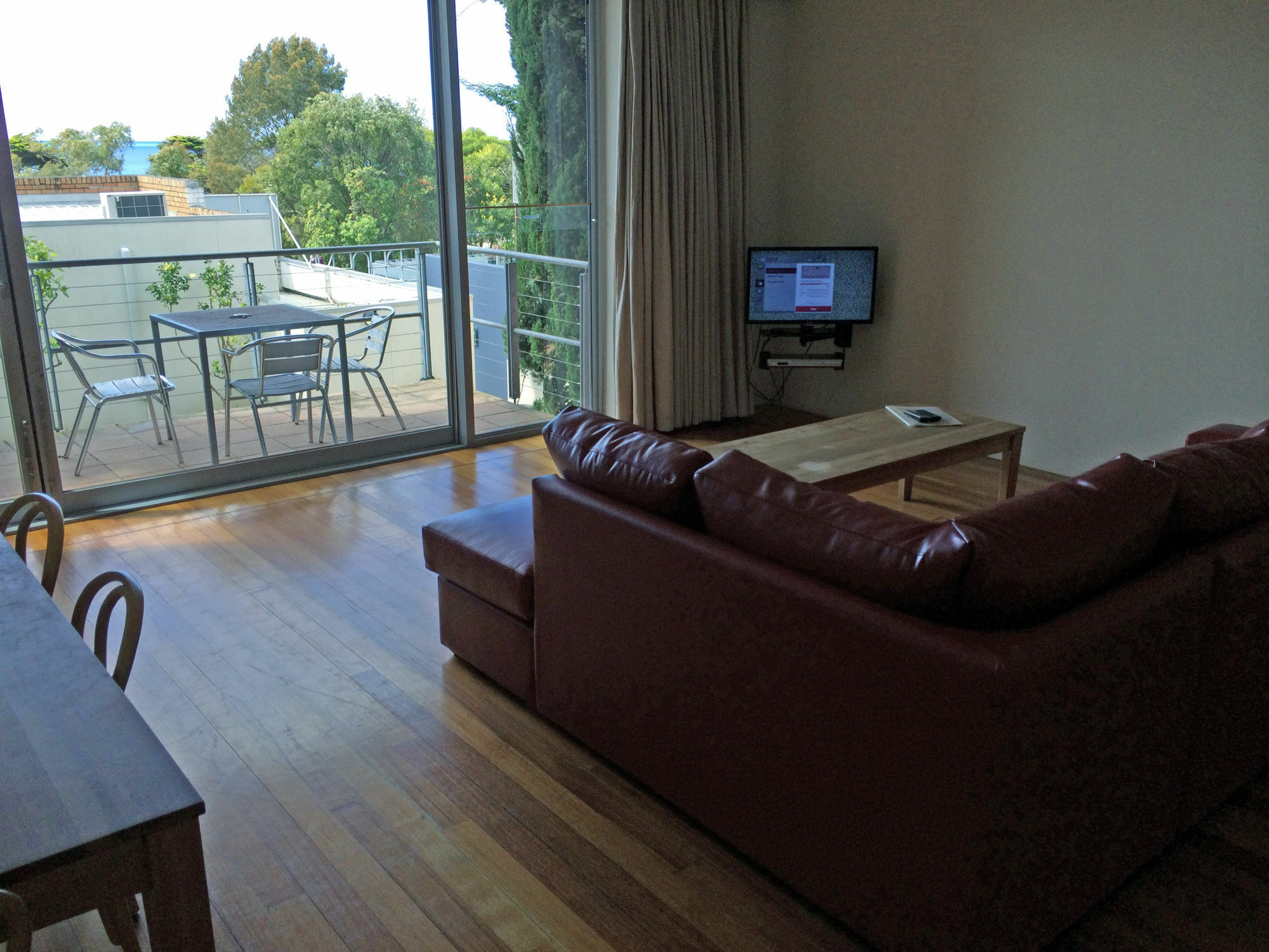 Phoenix Apartments Lorne Bagian luar foto